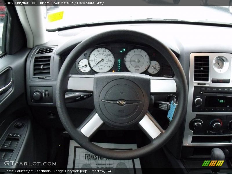 Bright Silver Metallic / Dark Slate Gray 2009 Chrysler 300