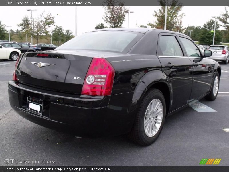 Brilliant Black / Dark Slate Gray 2009 Chrysler 300