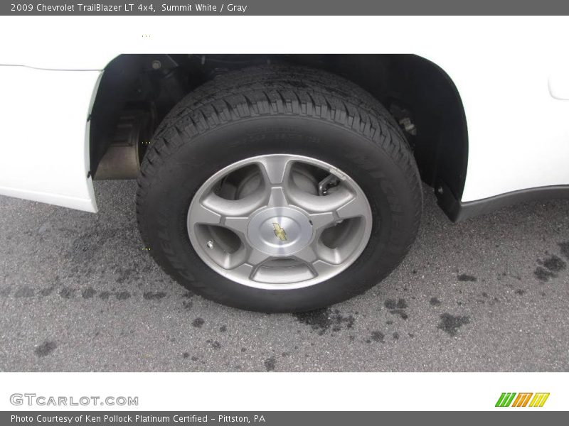 Summit White / Gray 2009 Chevrolet TrailBlazer LT 4x4