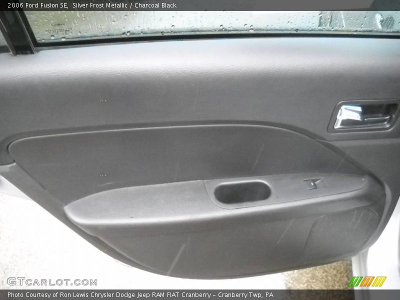 Silver Frost Metallic / Charcoal Black 2006 Ford Fusion SE