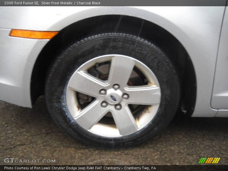 Silver Frost Metallic / Charcoal Black 2006 Ford Fusion SE