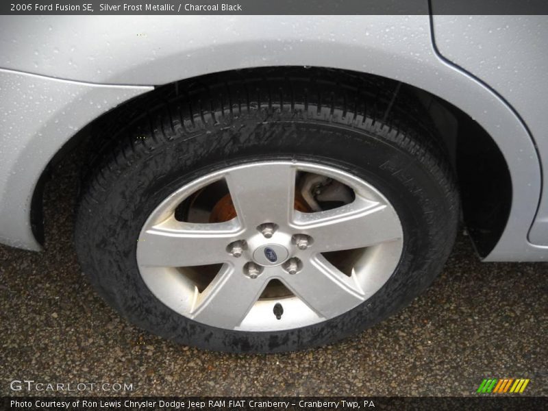 Silver Frost Metallic / Charcoal Black 2006 Ford Fusion SE