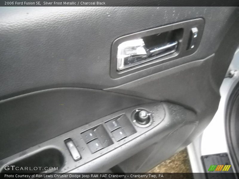 Silver Frost Metallic / Charcoal Black 2006 Ford Fusion SE