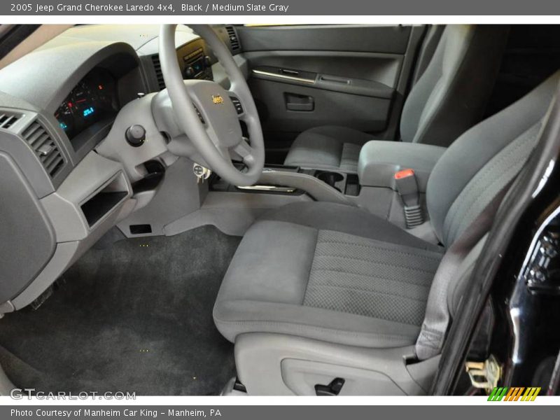 Black / Medium Slate Gray 2005 Jeep Grand Cherokee Laredo 4x4