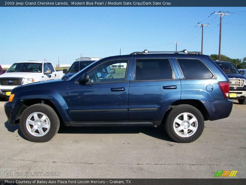 Modern Blue Pearl / Medium Slate Gray/Dark Slate Gray 2009 Jeep Grand Cherokee Laredo