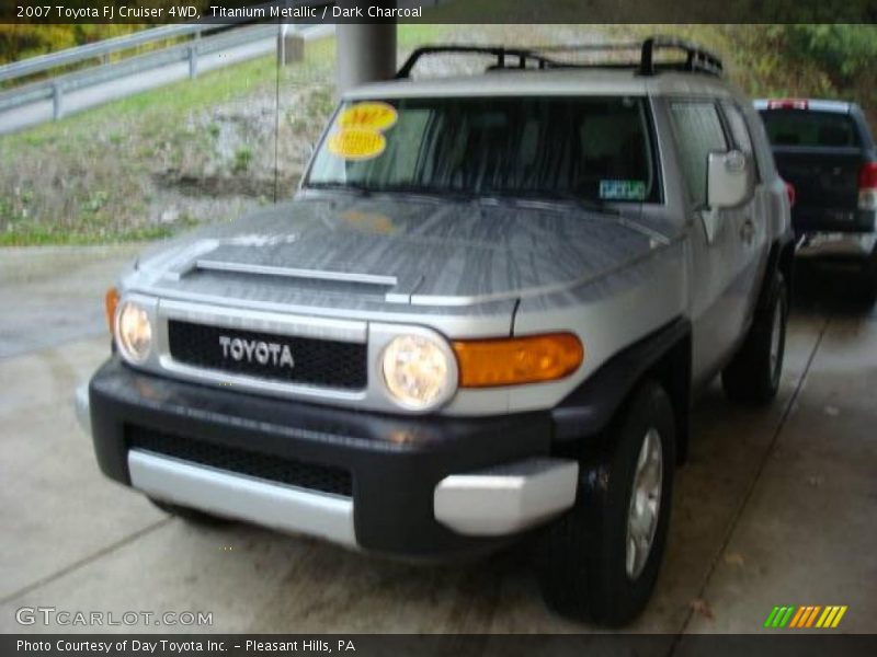 Titanium Metallic / Dark Charcoal 2007 Toyota FJ Cruiser 4WD