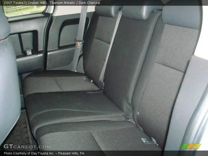 Titanium Metallic / Dark Charcoal 2007 Toyota FJ Cruiser 4WD