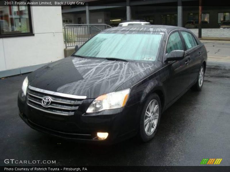Black / Light Gray 2007 Toyota Avalon Limited