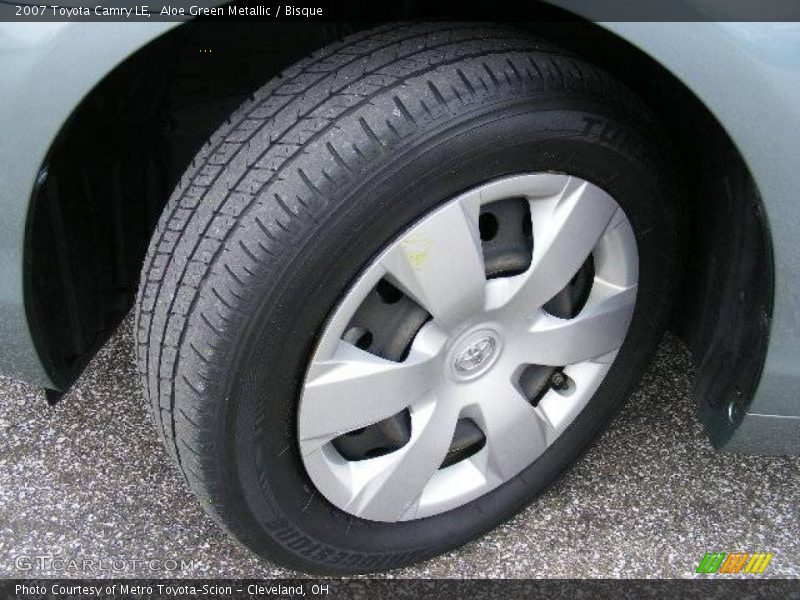 Aloe Green Metallic / Bisque 2007 Toyota Camry LE