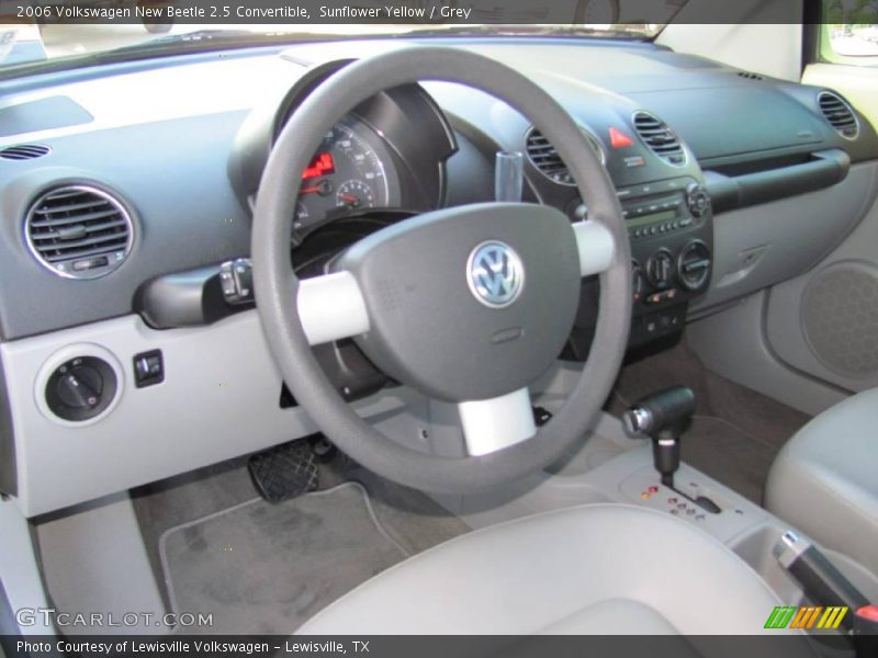 Sunflower Yellow / Grey 2006 Volkswagen New Beetle 2.5 Convertible