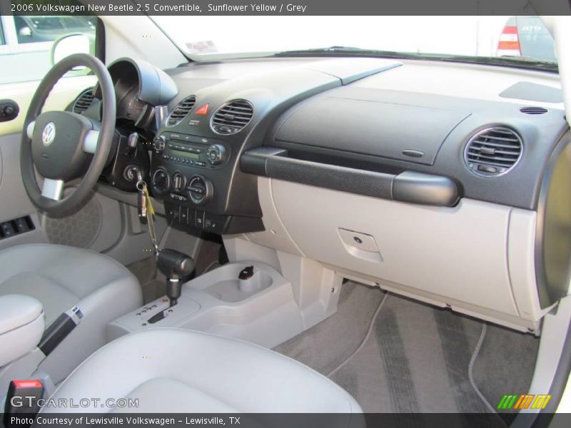 Sunflower Yellow / Grey 2006 Volkswagen New Beetle 2.5 Convertible