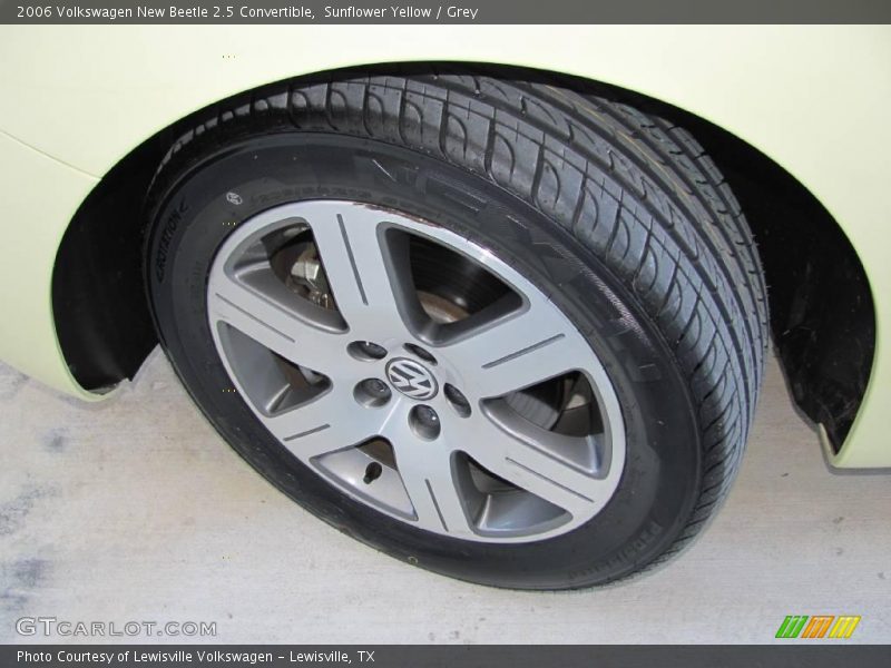 Sunflower Yellow / Grey 2006 Volkswagen New Beetle 2.5 Convertible