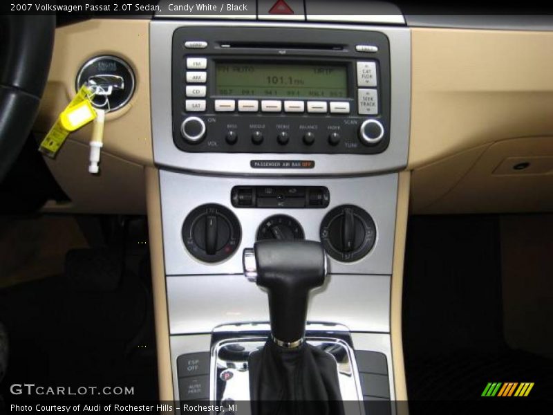 Candy White / Black 2007 Volkswagen Passat 2.0T Sedan