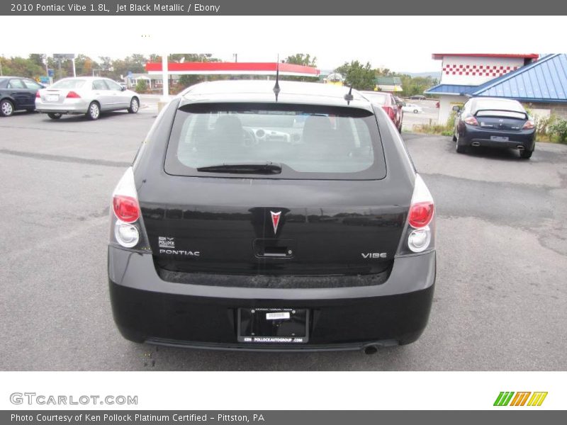 Jet Black Metallic / Ebony 2010 Pontiac Vibe 1.8L