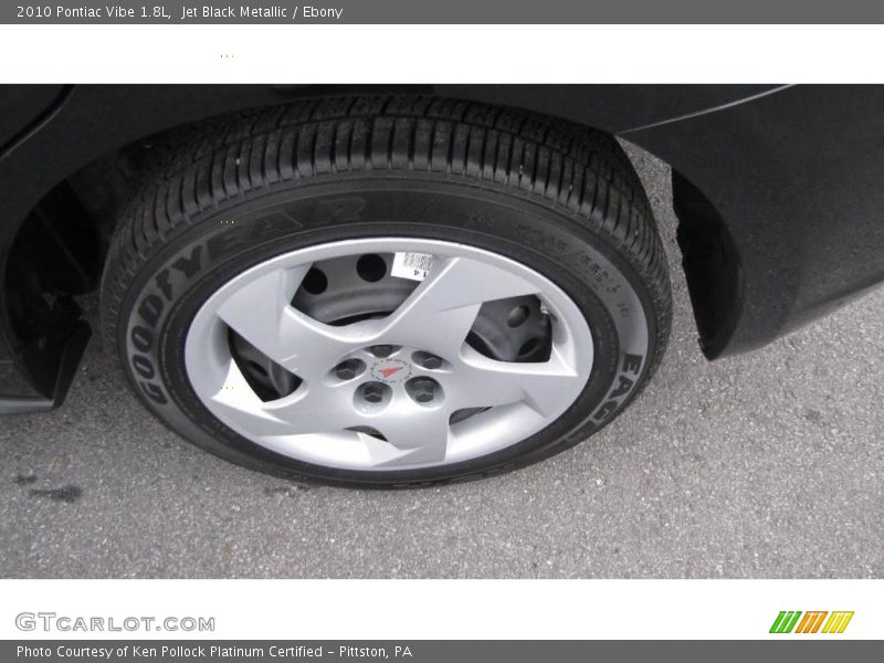 Jet Black Metallic / Ebony 2010 Pontiac Vibe 1.8L