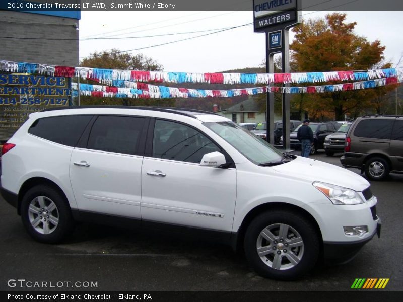 Summit White / Ebony 2010 Chevrolet Traverse LT AWD