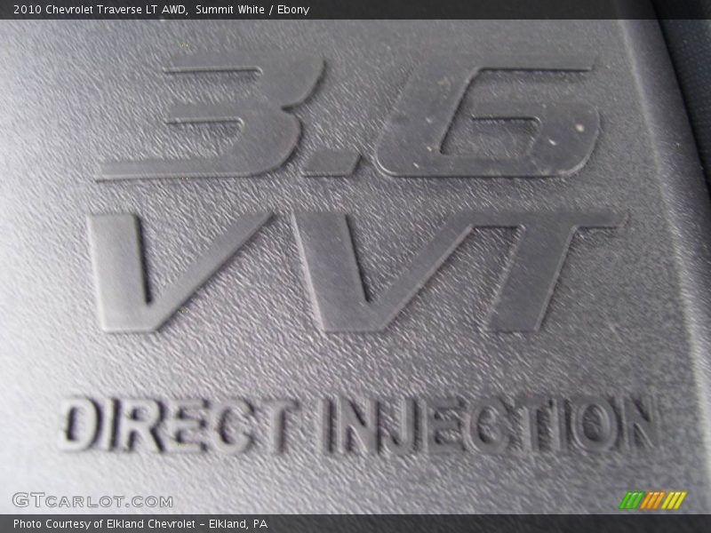 Summit White / Ebony 2010 Chevrolet Traverse LT AWD