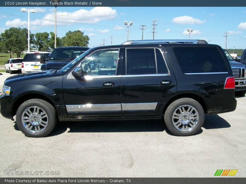 Tuxedo Black Metallic / Stone 2010 Lincoln Navigator