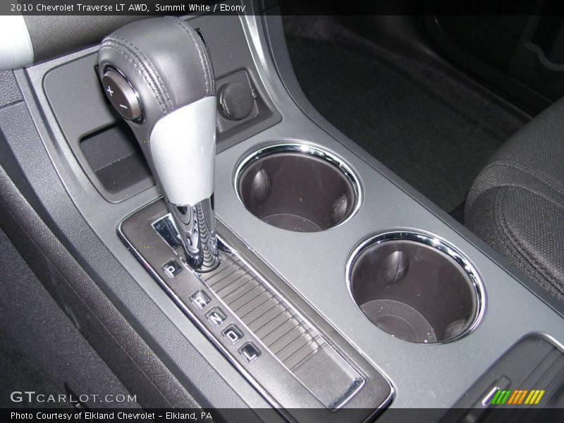 Summit White / Ebony 2010 Chevrolet Traverse LT AWD