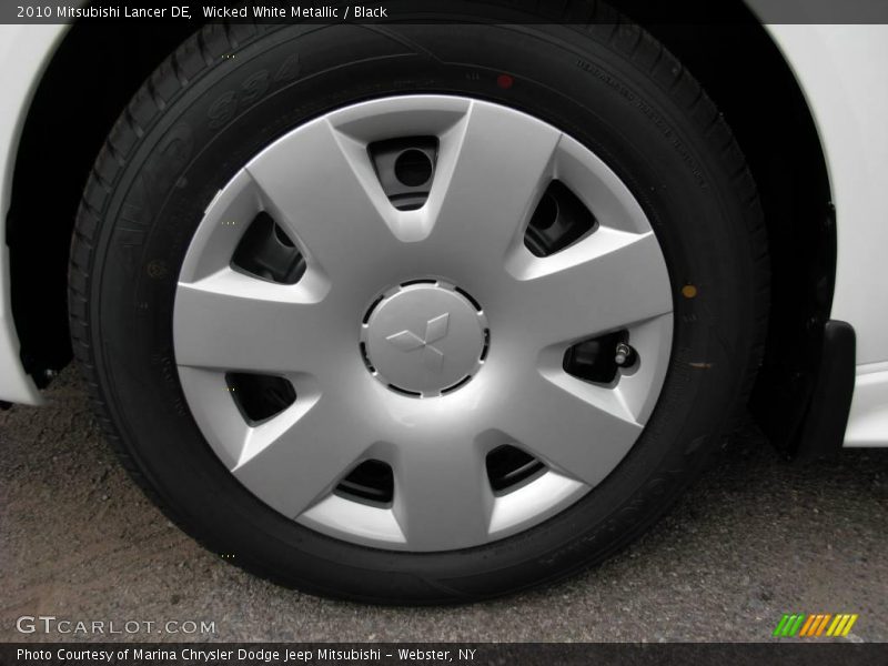 Wicked White Metallic / Black 2010 Mitsubishi Lancer DE