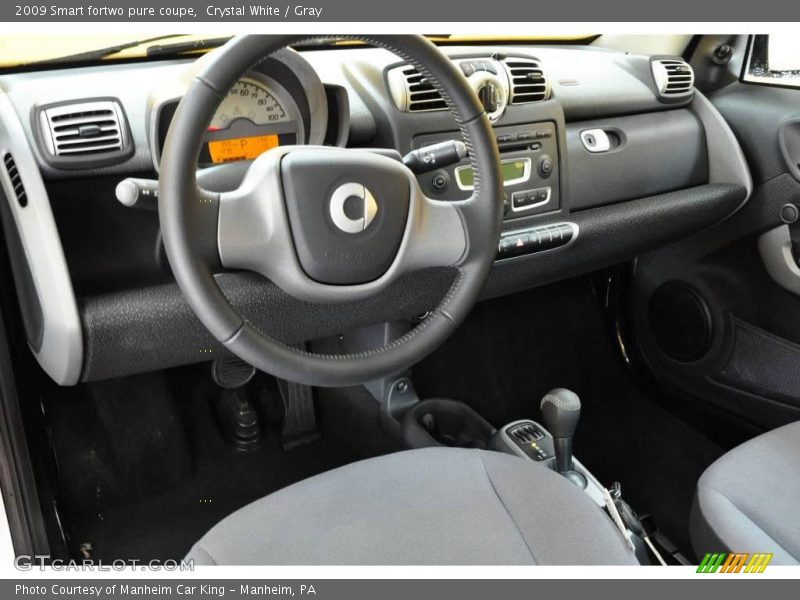 Crystal White / Gray 2009 Smart fortwo pure coupe
