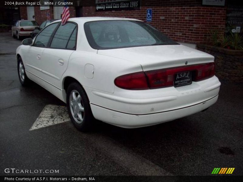 White / Graphite 2004 Buick Regal LS