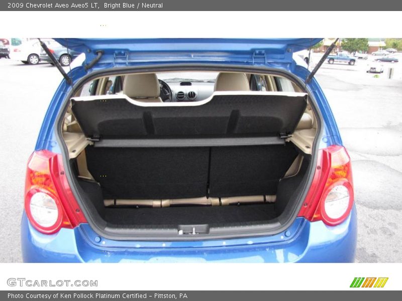 Bright Blue / Neutral 2009 Chevrolet Aveo Aveo5 LT