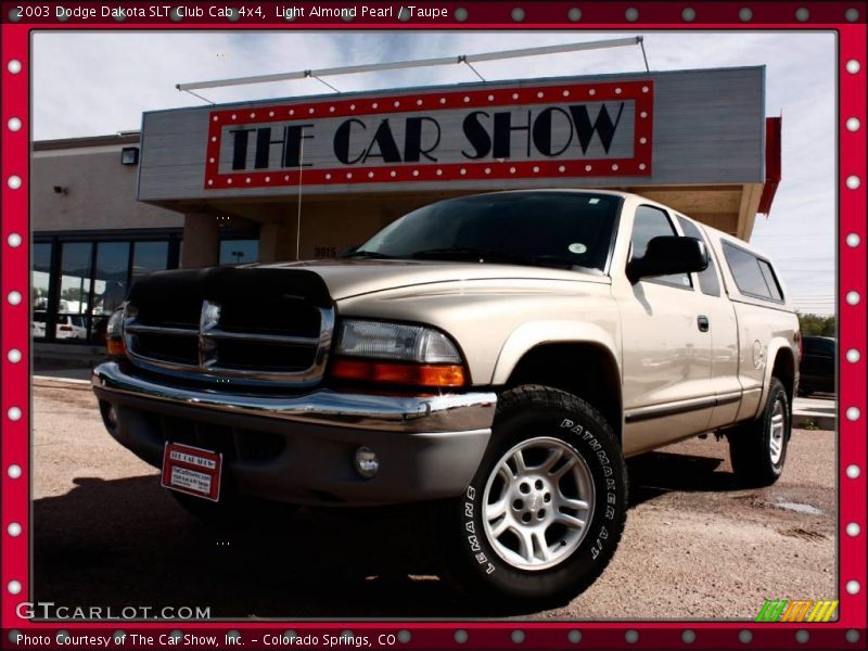 Light Almond Pearl / Taupe 2003 Dodge Dakota SLT Club Cab 4x4