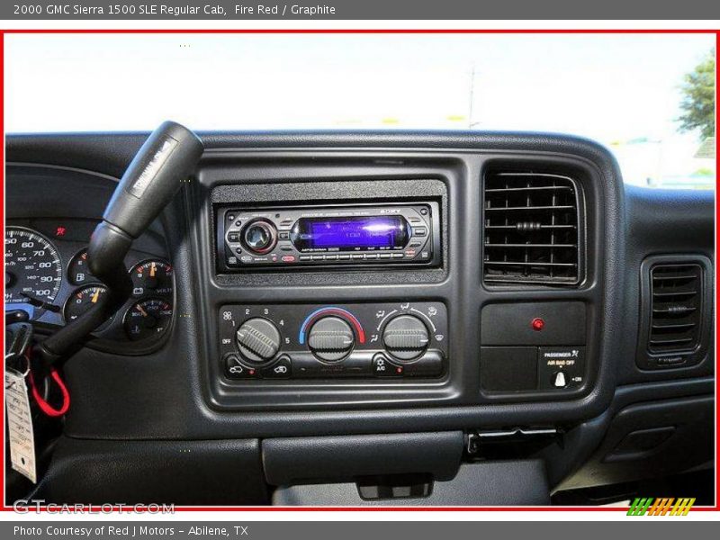 Fire Red / Graphite 2000 GMC Sierra 1500 SLE Regular Cab
