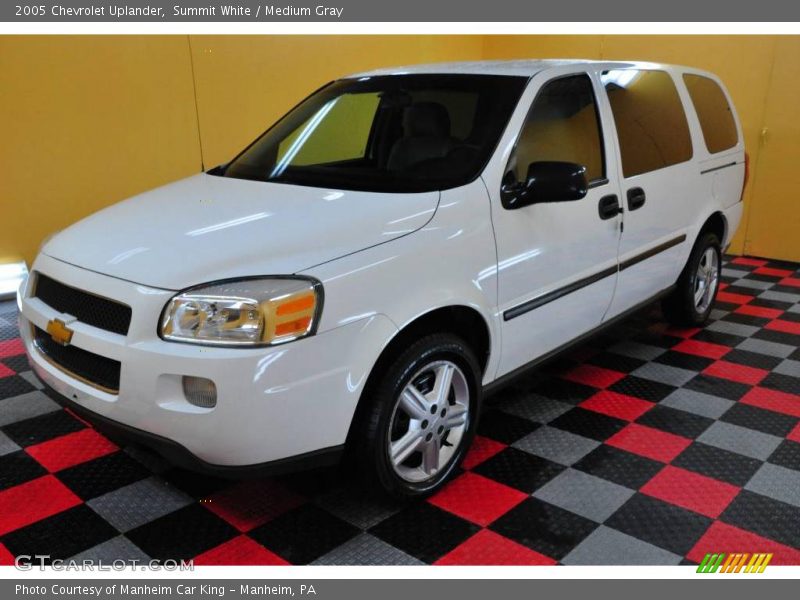 Summit White / Medium Gray 2005 Chevrolet Uplander
