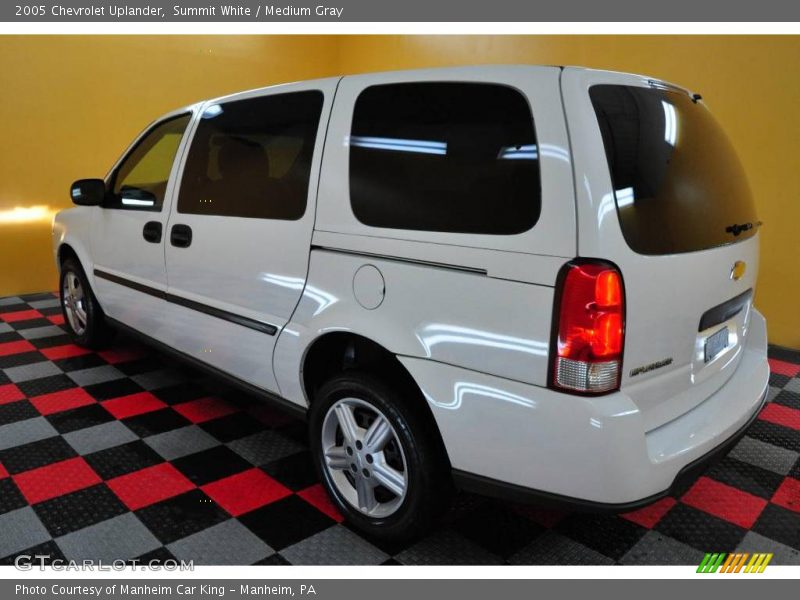 Summit White / Medium Gray 2005 Chevrolet Uplander