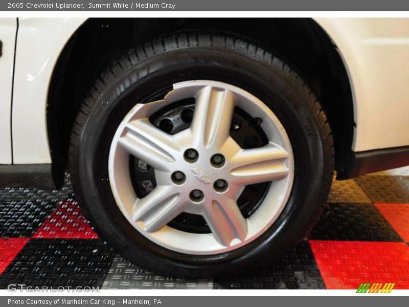Summit White / Medium Gray 2005 Chevrolet Uplander