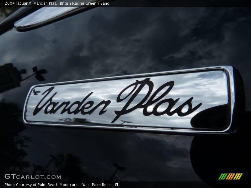 British Racing Green / Sand 2004 Jaguar XJ Vanden Plas