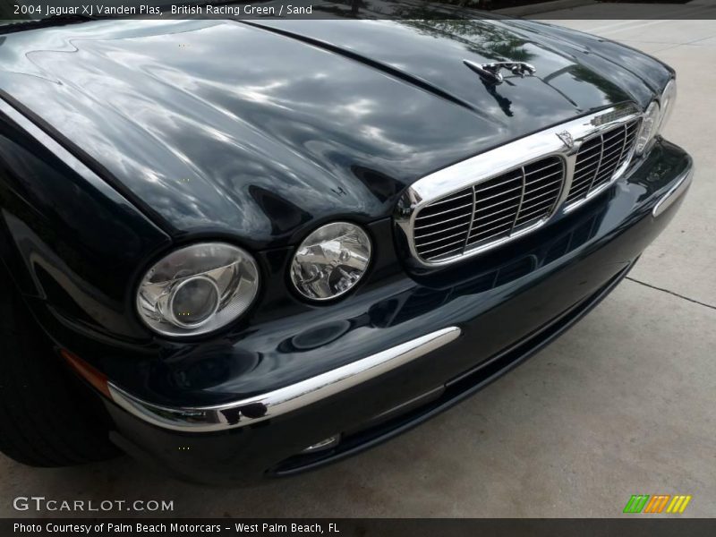 British Racing Green / Sand 2004 Jaguar XJ Vanden Plas