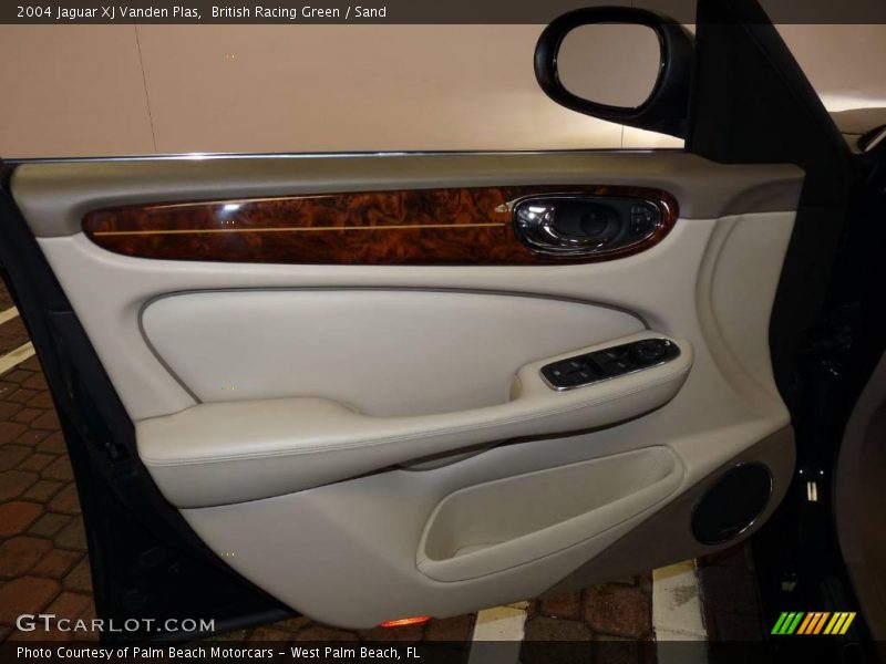 British Racing Green / Sand 2004 Jaguar XJ Vanden Plas