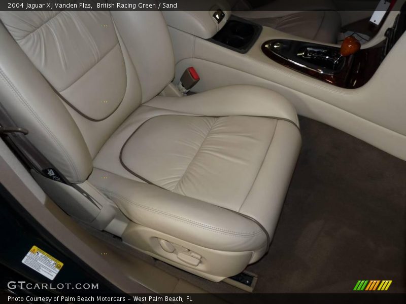 British Racing Green / Sand 2004 Jaguar XJ Vanden Plas