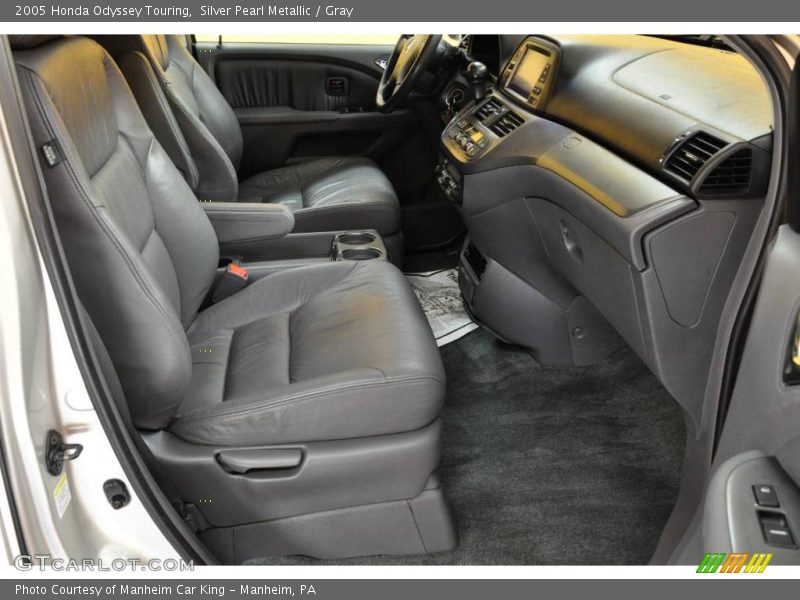 Silver Pearl Metallic / Gray 2005 Honda Odyssey Touring