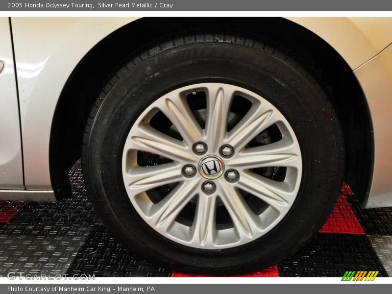 Silver Pearl Metallic / Gray 2005 Honda Odyssey Touring