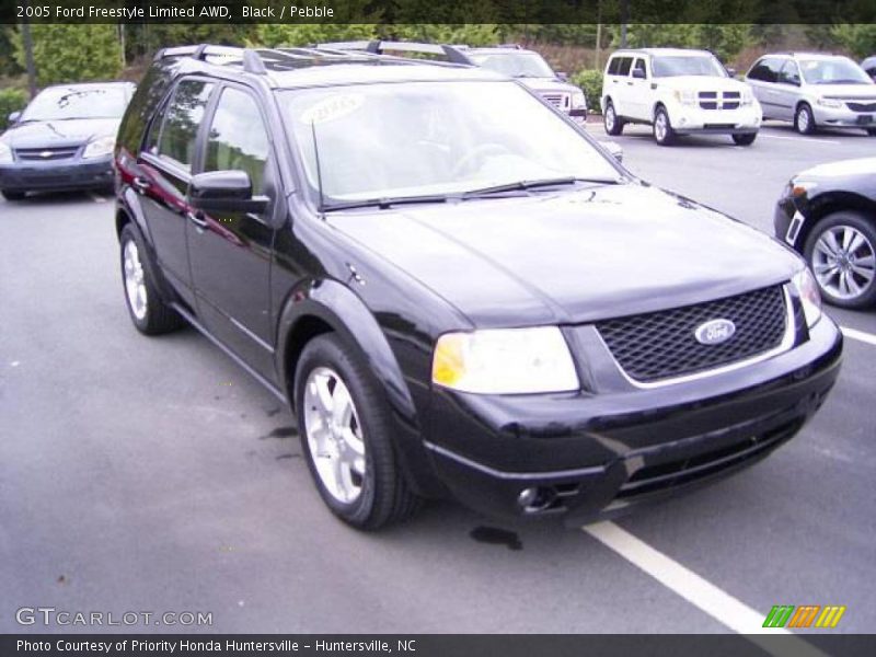 Black / Pebble 2005 Ford Freestyle Limited AWD