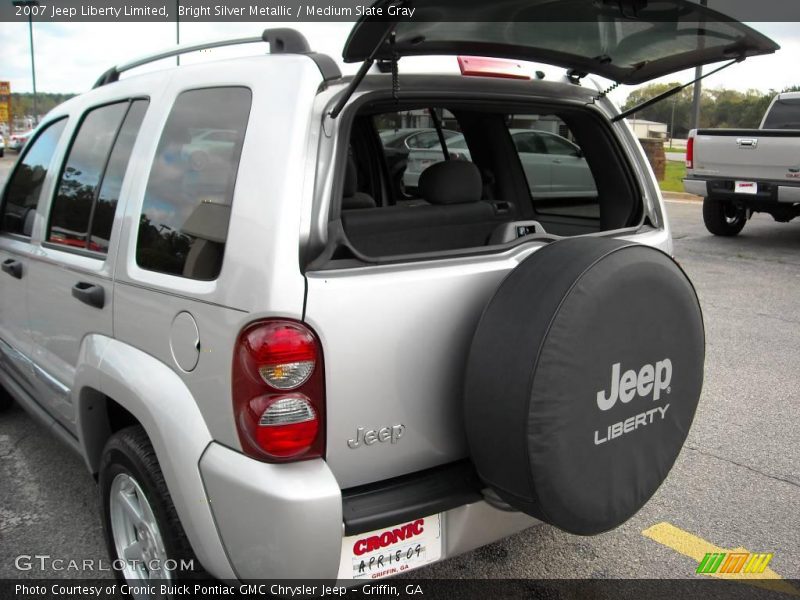 Bright Silver Metallic / Medium Slate Gray 2007 Jeep Liberty Limited