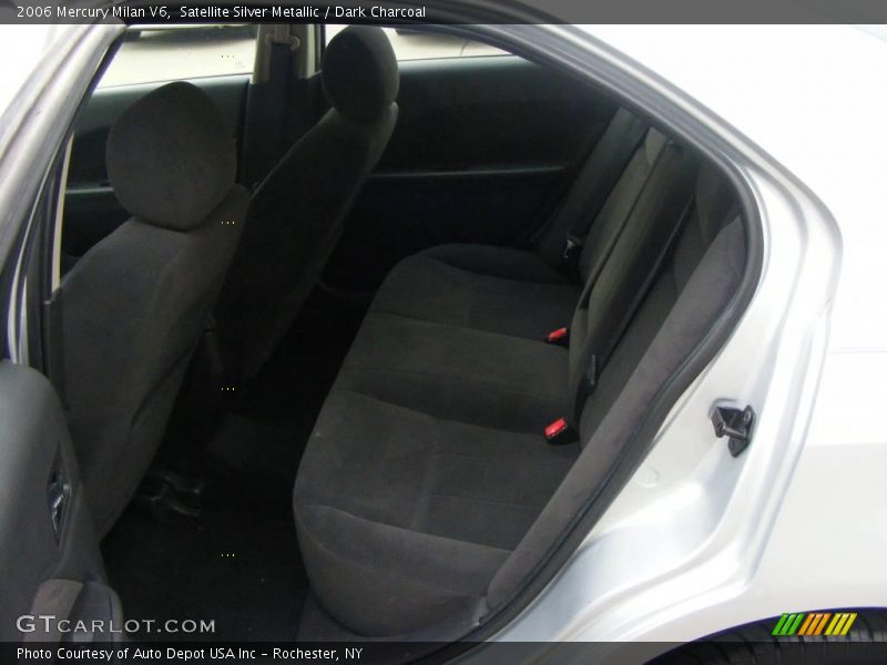 Satellite Silver Metallic / Dark Charcoal 2006 Mercury Milan V6