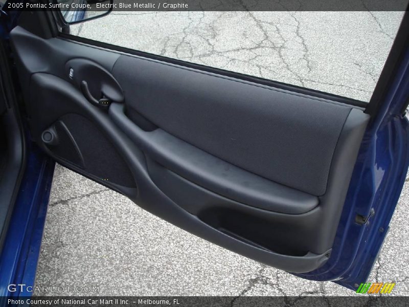 Electric Blue Metallic / Graphite 2005 Pontiac Sunfire Coupe