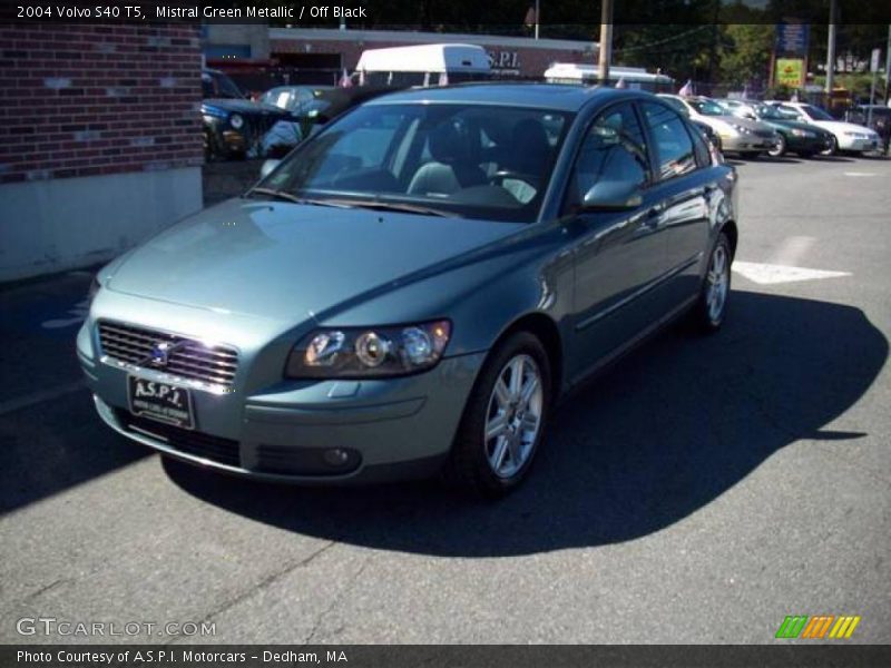 Mistral Green Metallic / Off Black 2004 Volvo S40 T5