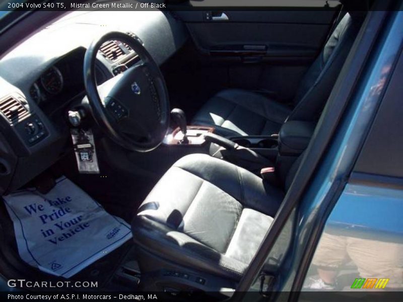 Mistral Green Metallic / Off Black 2004 Volvo S40 T5