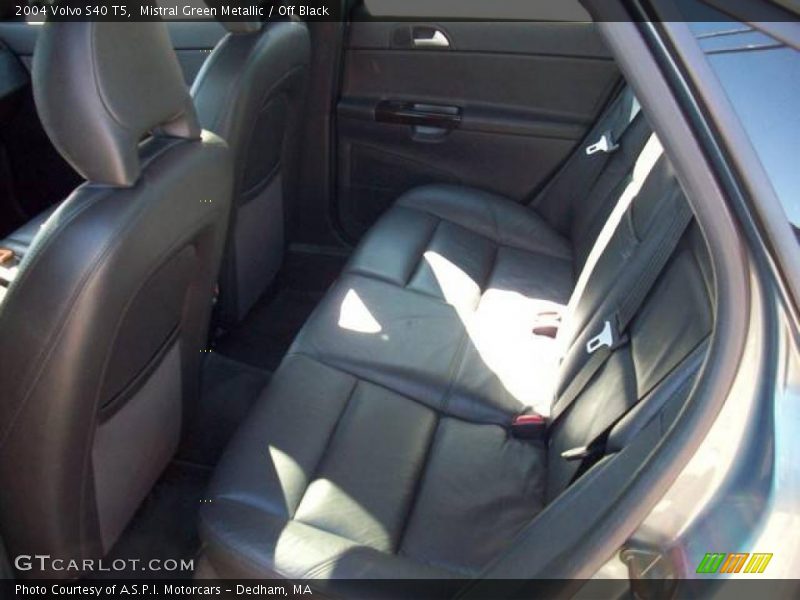 Mistral Green Metallic / Off Black 2004 Volvo S40 T5