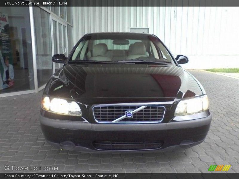 Black / Taupe 2001 Volvo S60 2.4