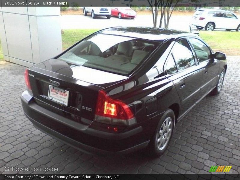 Black / Taupe 2001 Volvo S60 2.4