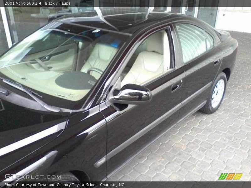 Black / Taupe 2001 Volvo S60 2.4