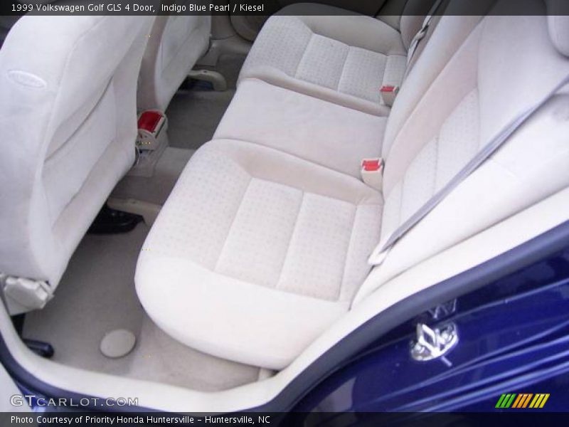 Indigo Blue Pearl / Kiesel 1999 Volkswagen Golf GLS 4 Door