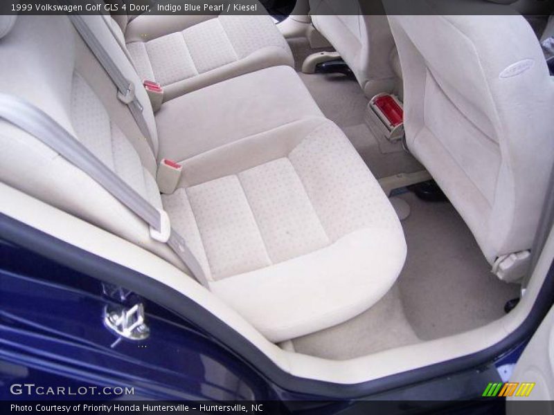 Indigo Blue Pearl / Kiesel 1999 Volkswagen Golf GLS 4 Door